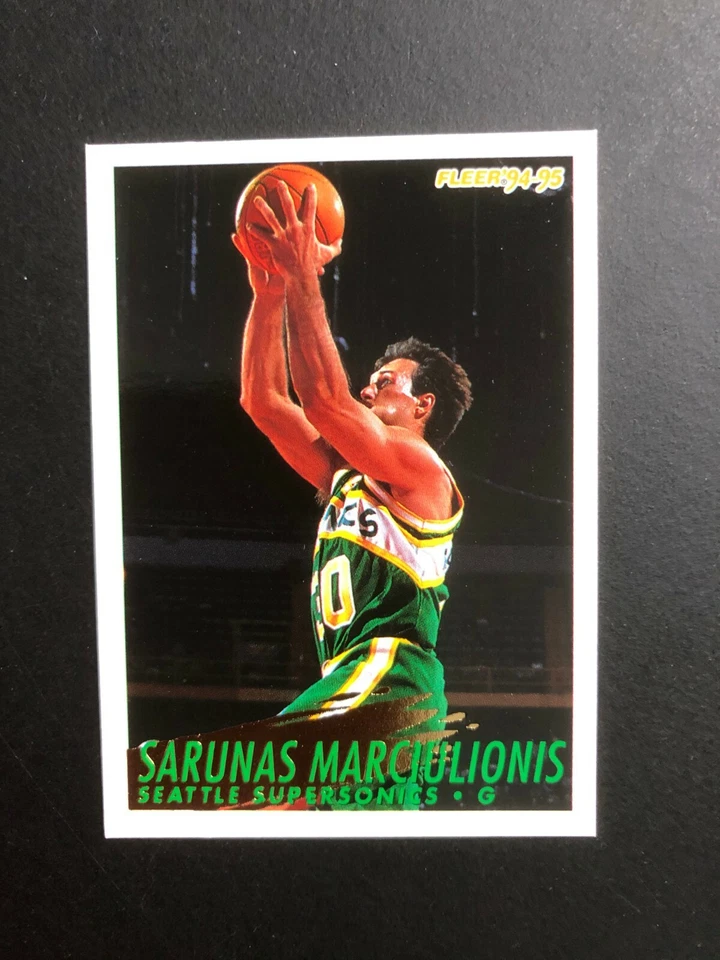 1995 SARUNAS MARCIULIONIS Fleer Basketball Card # 375 Made in USA - Image 2 of 4