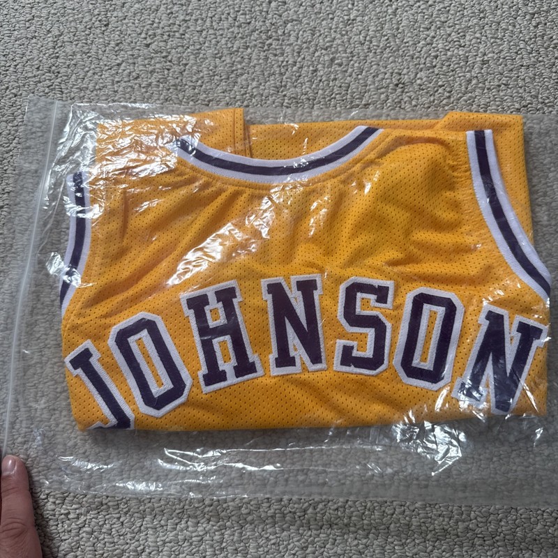 Magic Johnson LA Lakers Signed Yellow Pro Style Jersey - Beckett