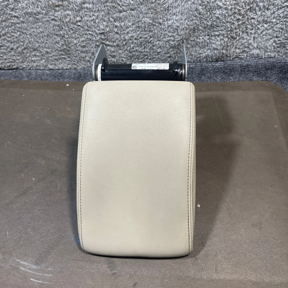 Volkswagen Tiguan 2009-2017 consola central cuero beige tapa reposabrazos deslizante Foto 2 de 4