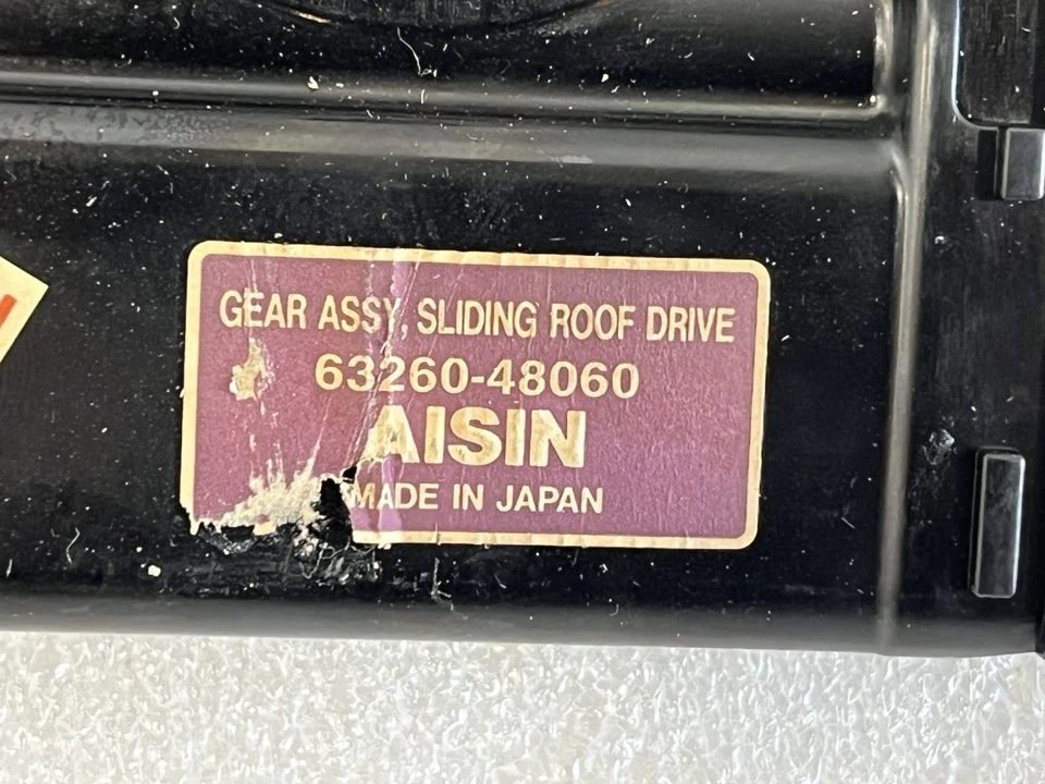 2004 2005 2006 2007 2008 2009 LEXUS RX330 RX350 RX400H SUNROOF MOTOR 63260-48060 - Image 3 of 3