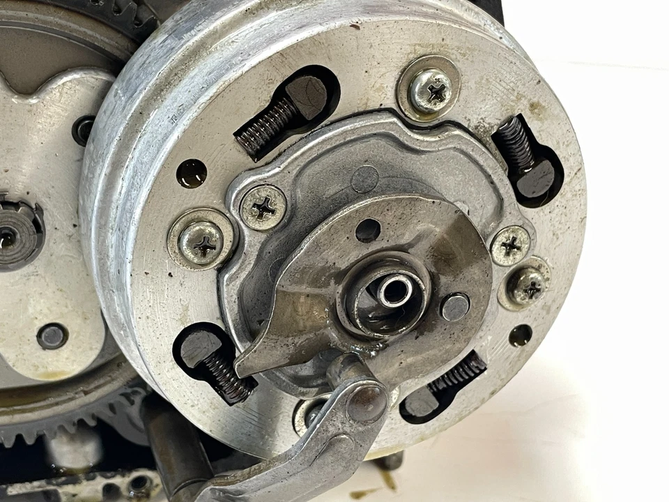 Honda C70 Passport 1980 motor fabricante de equipos originales extremo inferior HM174 C 70 Foto 2 de 4