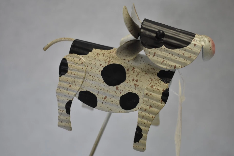 Lote de 2 Regales Arte y Regalo Césped Jardín Ornamento Vaca Granero Planta Pick 16" 12786 Foto 4 de 4