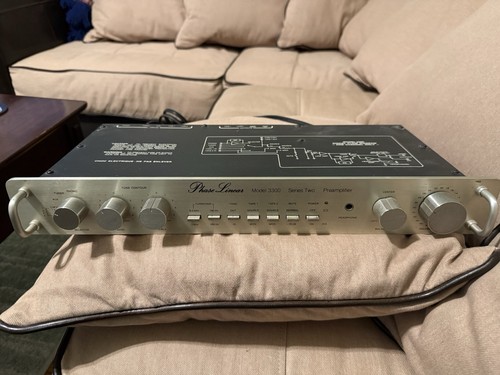PHASE LINEAR Model 3300 Series Two Preamplifier 80's w/Rack Handles Made in USA