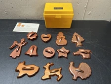 I2 Land O Lakes Butter Cookie Kit Unused, Cookie Cutters With Storage Bin