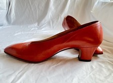 Hermes Paris Coral Leather Kitten Heel Pumps Pointed Toe 36.5