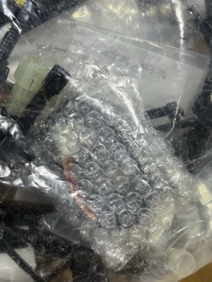 Kubota 7J461-94200 M6873 LA1154 3RDK-WC клапан фурнитура сумка только - Изображение 4 из 4