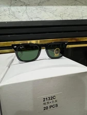 Ray-Ban RB2140 54mm – Unisex Black Wayfarer Shades with Green Vision Lenses