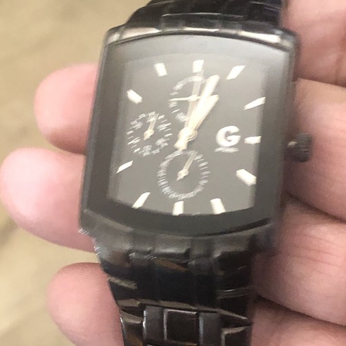 Guess Chronograph Tank Watch MENS NEW BATTERY - Picture 8 of 9