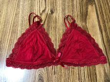 TERI Lingerie Size M Lace Trim Unlined Rayon Bralette Bright Red 