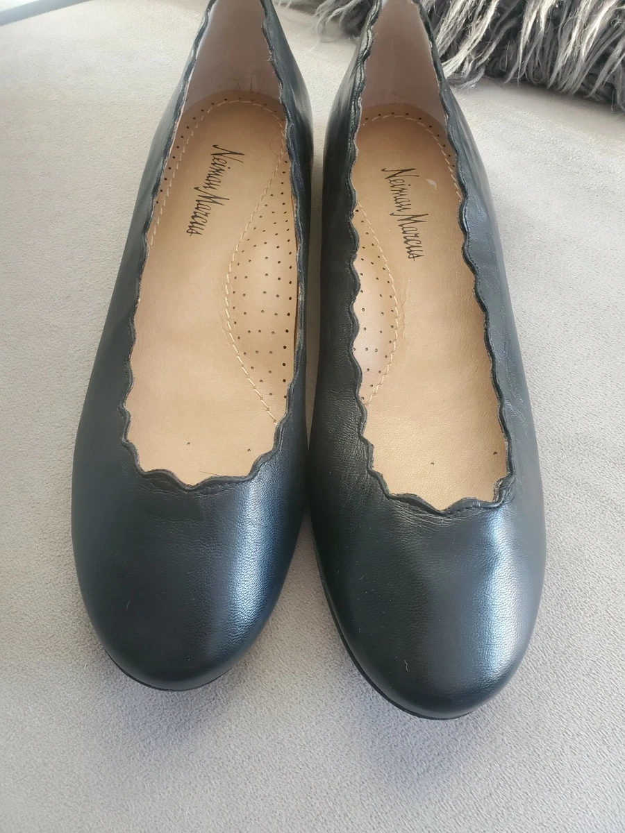 Neiman marcus flat best sale shoes
