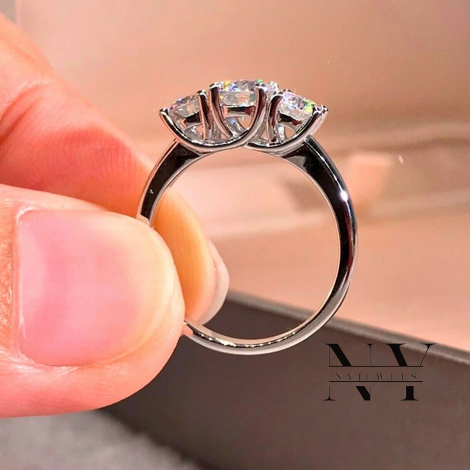 Bague De Fiançailles 3 Pierres – Moissanite 2ct VVS1, Or Blanc 14k, Taille US 7