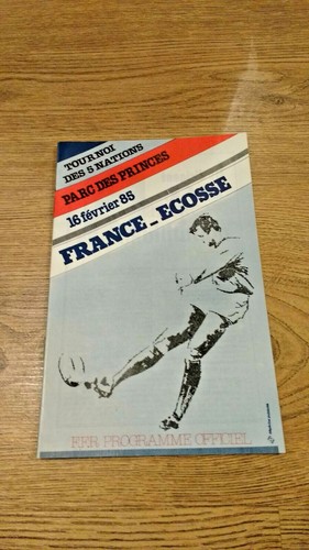 France v Scotland Rugby Union Programmes 1959 - 2015 - Picture 19 of 40