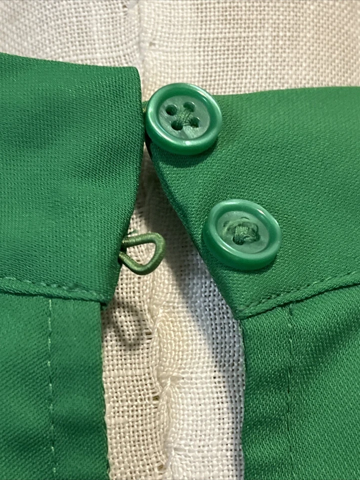 NINE WEST Women’s Sleeveless Blouse Lined Green Size Large Side Slits EUC A6 - Image 4 of 4