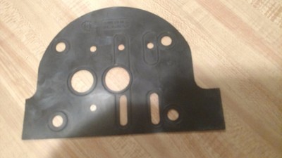 WILDEN 04-3526-52 GASKET CENTER BLOCK NEW NO BOX