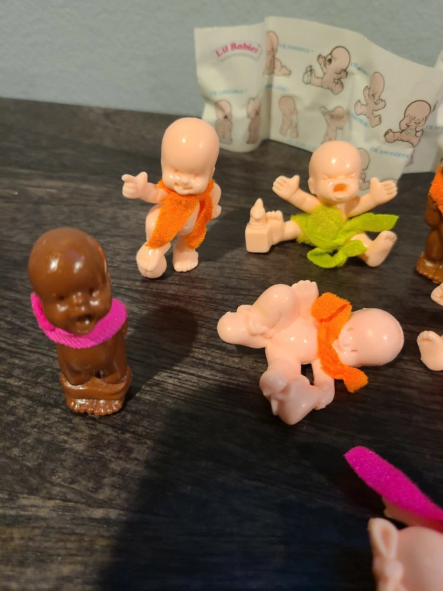 Vintage 1991 Hasbro L il Babies Lil Baby Mini Toys Lot of 12 w Collectors Sheet