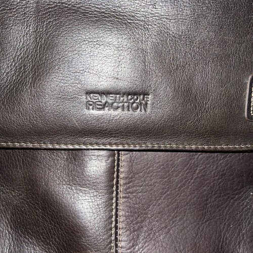 Kenneth Cole Reaction Business Messenger Bag, dark brown Leather MRSP 300.00 - Picture 2 of 10