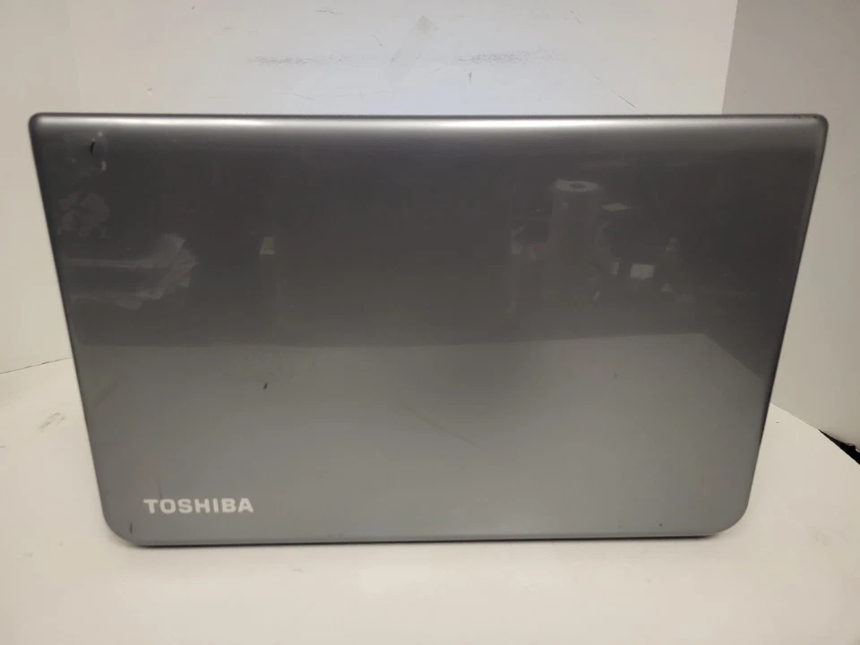 Portátil Toshiba Satellite L50-A1005 15" i3-3227 1,9 GHz, 4 GB de RAM, sin disco duro Foto 4 de 4