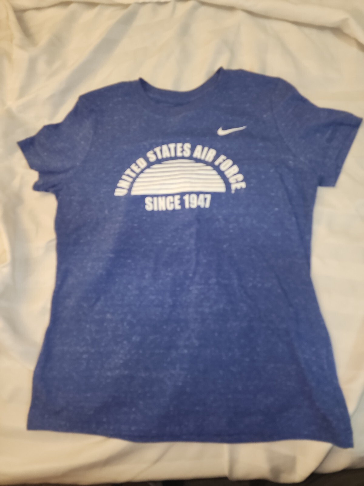 T shirt United States Air Force bianca su blu medio nuova altra