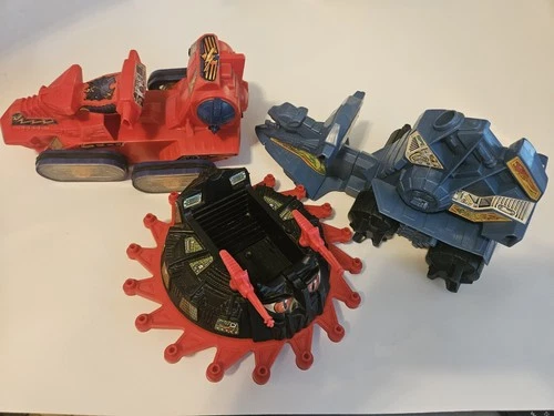 Lot of 3 Masters of The Universe Vehicles Vintage (Roton/Battle Ram/Attak Trak)
