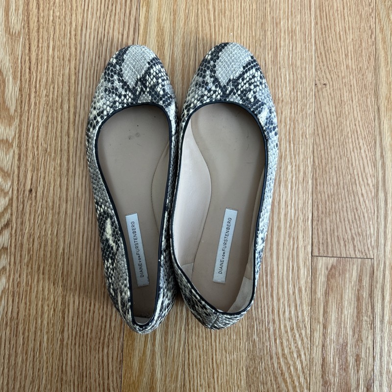 Diane von Furstenberg Women’s Snakeskin Ballet Flats  Leather  Sz 7