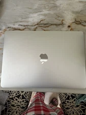 Apple MacBook Air 13.3" (128GB SSD, Apple M , 3.10GHz, 8GB RAM, Apple GPU)Laptop
