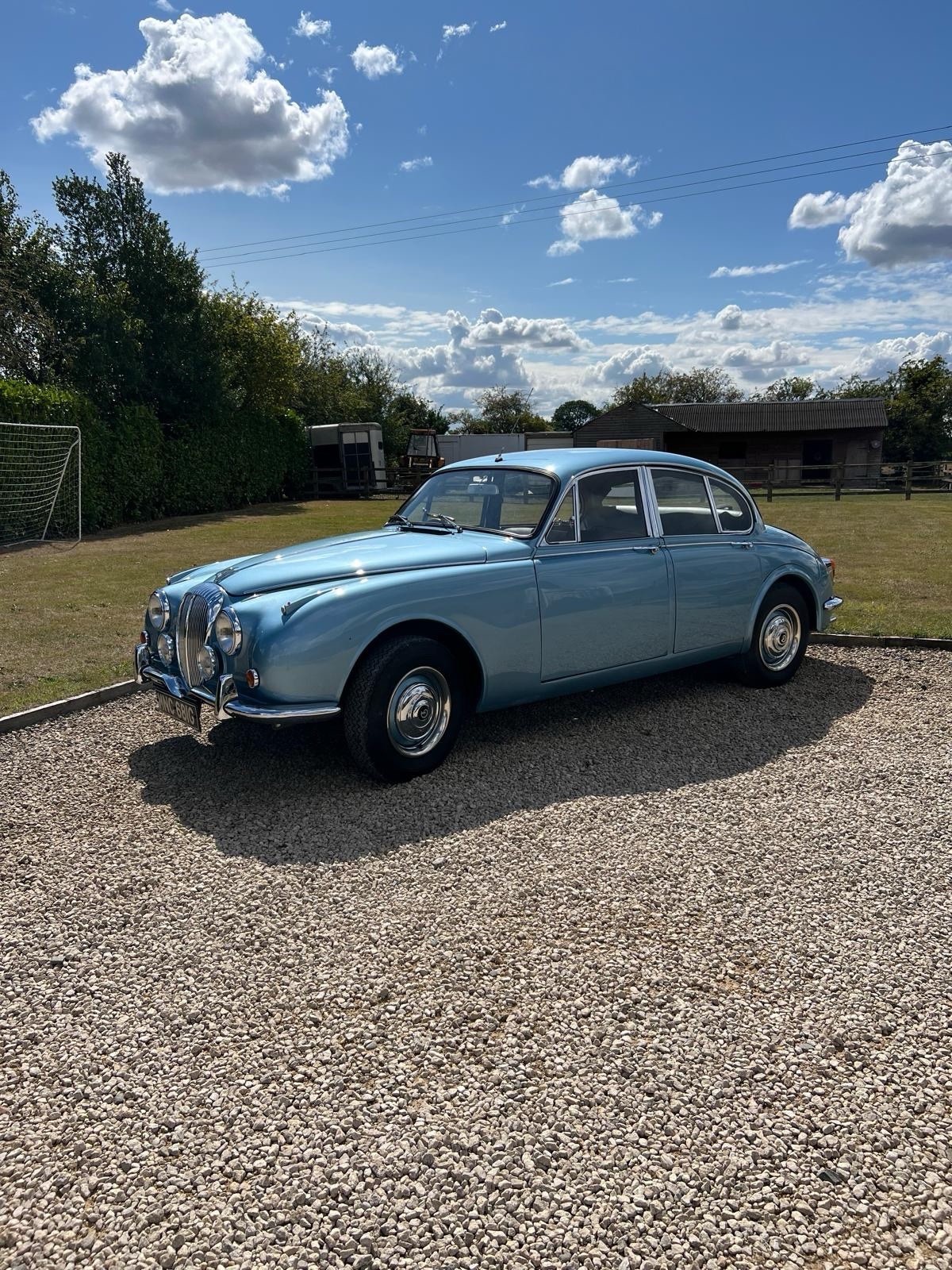 1969 Daimler V8 250