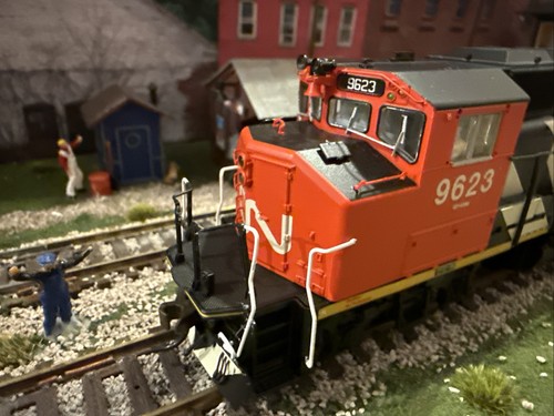 Atlas 10002728 HO Canadian National Master Gold GP40-2W Diesel Locomotive #9623 - 第 3/10 張圖片