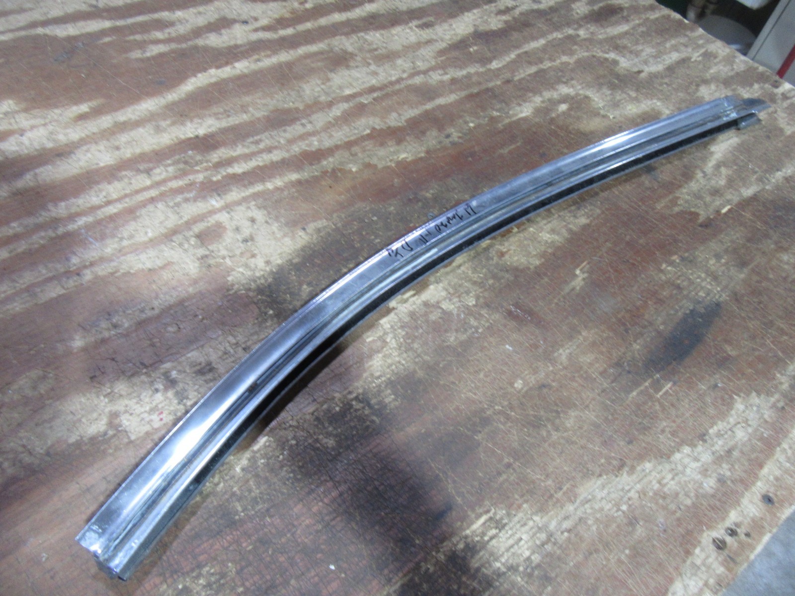 1961 Chevrolet Impala bubbletop quarter window roof weather seal trim molding D