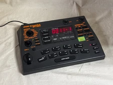 Zoom SampleTrak ST-224 Sampler w/ power supply
