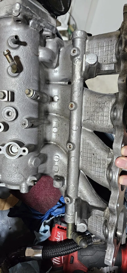 Colector de admisión Evo 8/9 Curt marrón puerto extremo con cuerpo de acelerador Skunk2 68 mm Foto 4 de 4