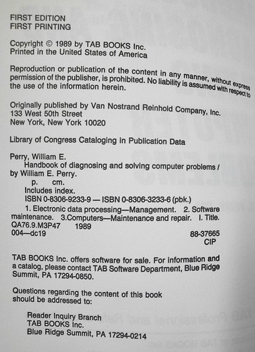 Handbook of diagnosing and solving computer problems, by William E. Perry. 1989 - Afbeelding 2 van 7