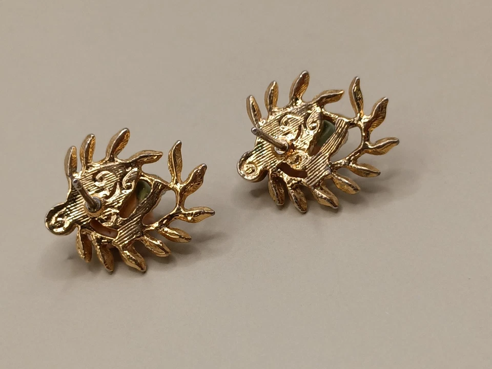 Brincos perfurados vintage 1928 cerâmica rosa tom ouro rosa assinado - Imagem 3 de 4