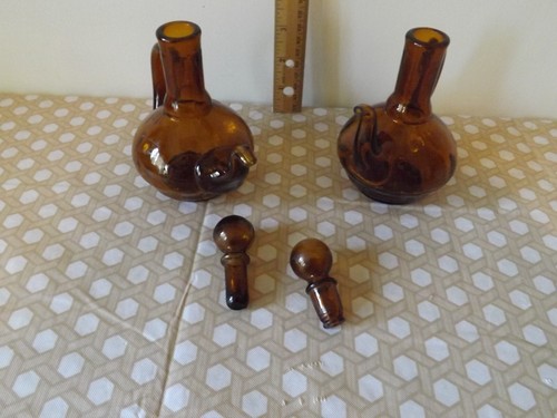 Lot 2 Vintage Amber Glass Oil Cruet With Pour Spout & Stopper Hand Blown Glass - Picture 3 of 3