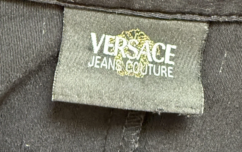 Jaqueta VERSACE JEANS Couture listra metálica preta clara tamanho IT 40 logotipo zíper - Imagem 2 de 4