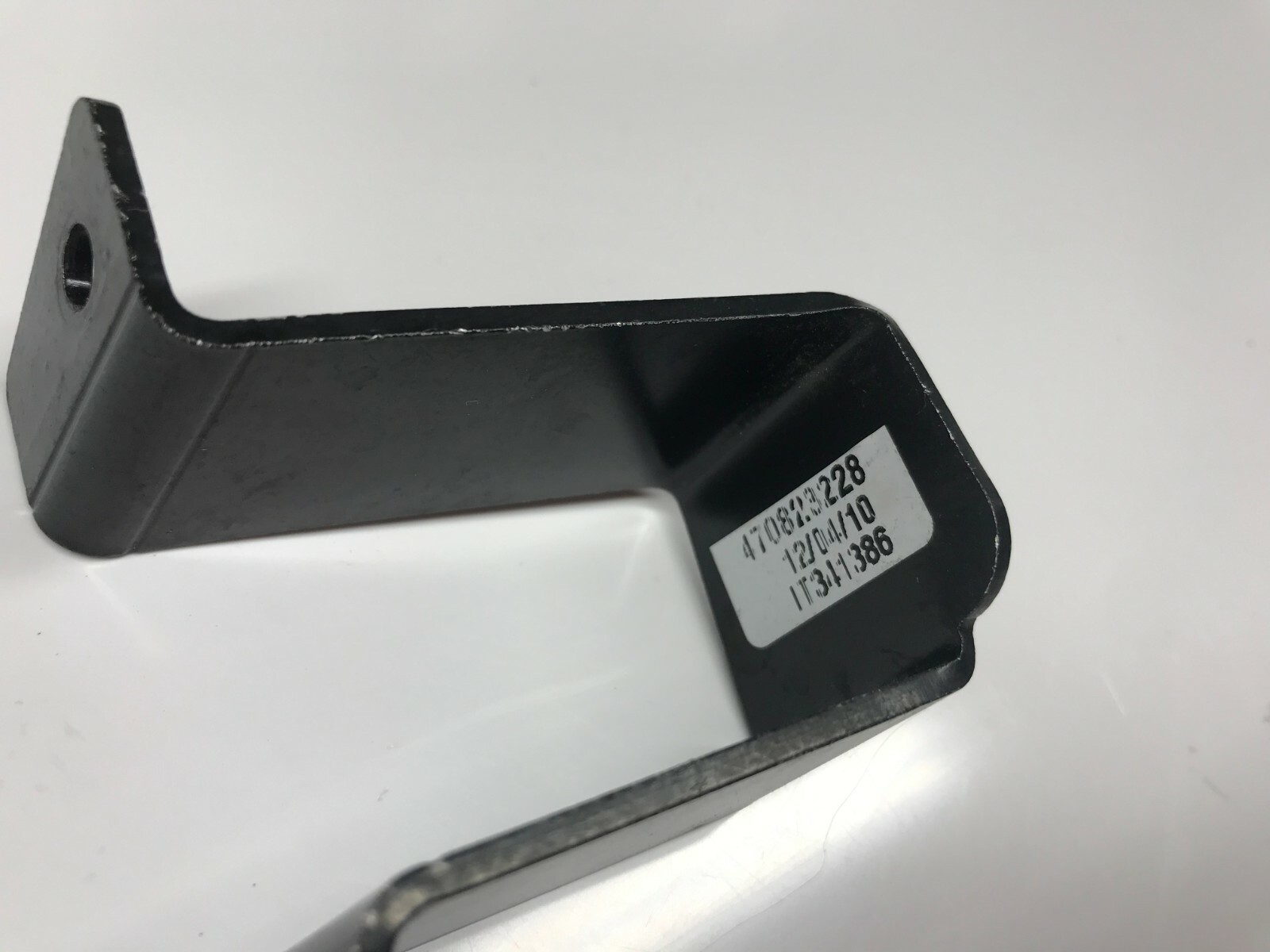 LAMBORGHINI AVENTADOR FRONT RIGHT RH PASSENGER FENDER BRACKET OEM 470823228
