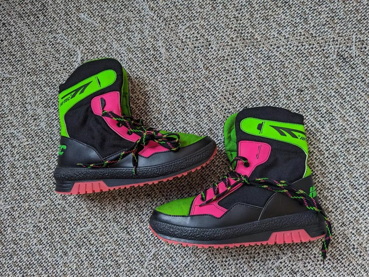 Hi tec boots 90s top
