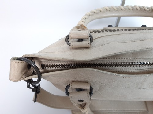 Balenciaga The City 2Way Handbag Shoulder Bag Ivory White With Mirror Dust Bag - Picture 16 of 23