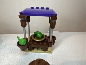 LEGO Indiana Jones: Ambush in Cairo (7195) Missing 1 Piece