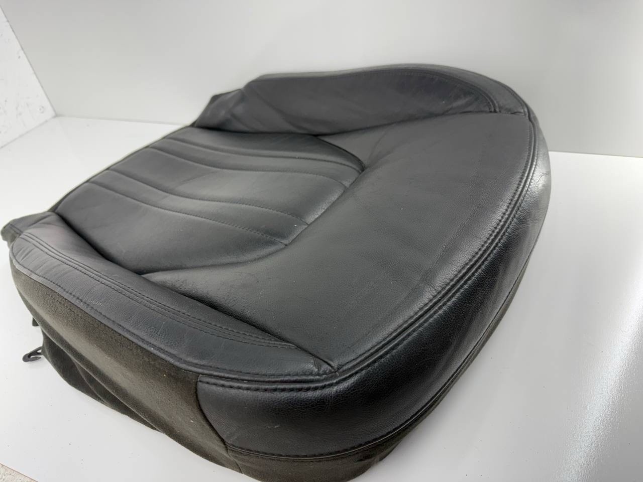 14-17 Maserati Ghibli Front Left Driver Side Lower Bottom Seat Cushion 