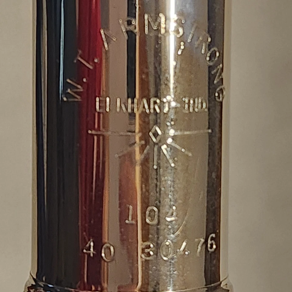 Armstrong 104 Flute with Hard Case & Cleaning Rod - Image 4 of 4