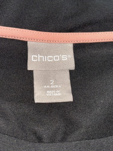 Top túnica CHICOS talla 2 (GRANDE) negro floral tejido delantero tejido trasero S/S usado en excelente estado - Imagen 7 de 10
