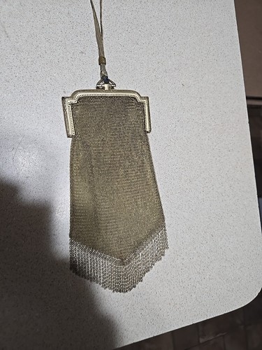 1920's Whiting & Davis Co Gold Silver Soldered Mesh Flapper Purse - Picture 3 of 17