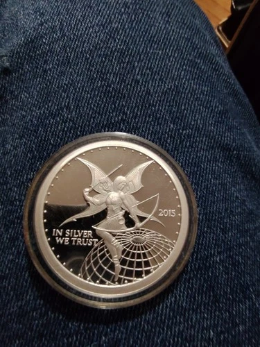 2015 1 oz .999 Pure Silver Fairy Silverbug Round