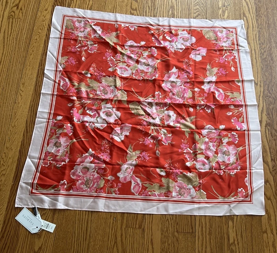 TALBOTS Bufanda de Seda Floral 34’’’ Cuadrada Foto 2 de 4