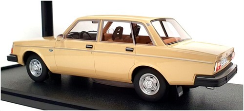 Cult Models 1/18 Scale CML130-1 - 1975 Volvo 244DL - Beige - Picture 2 of 5