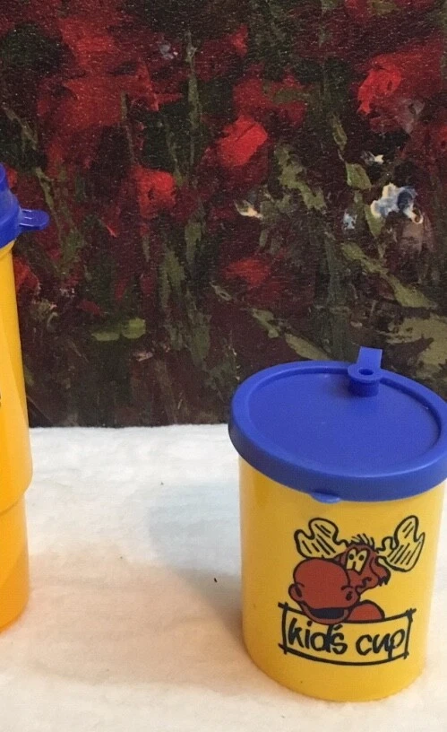 Vaso de apertura de pajita IKEA para niños con tapa (juego de 2) reducido Foto 2 de 4