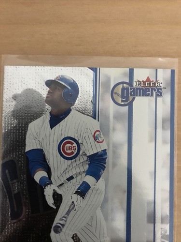 2000 Fleer Gamers Baseball #11 Sammy Sosa - Picture 3 of 4