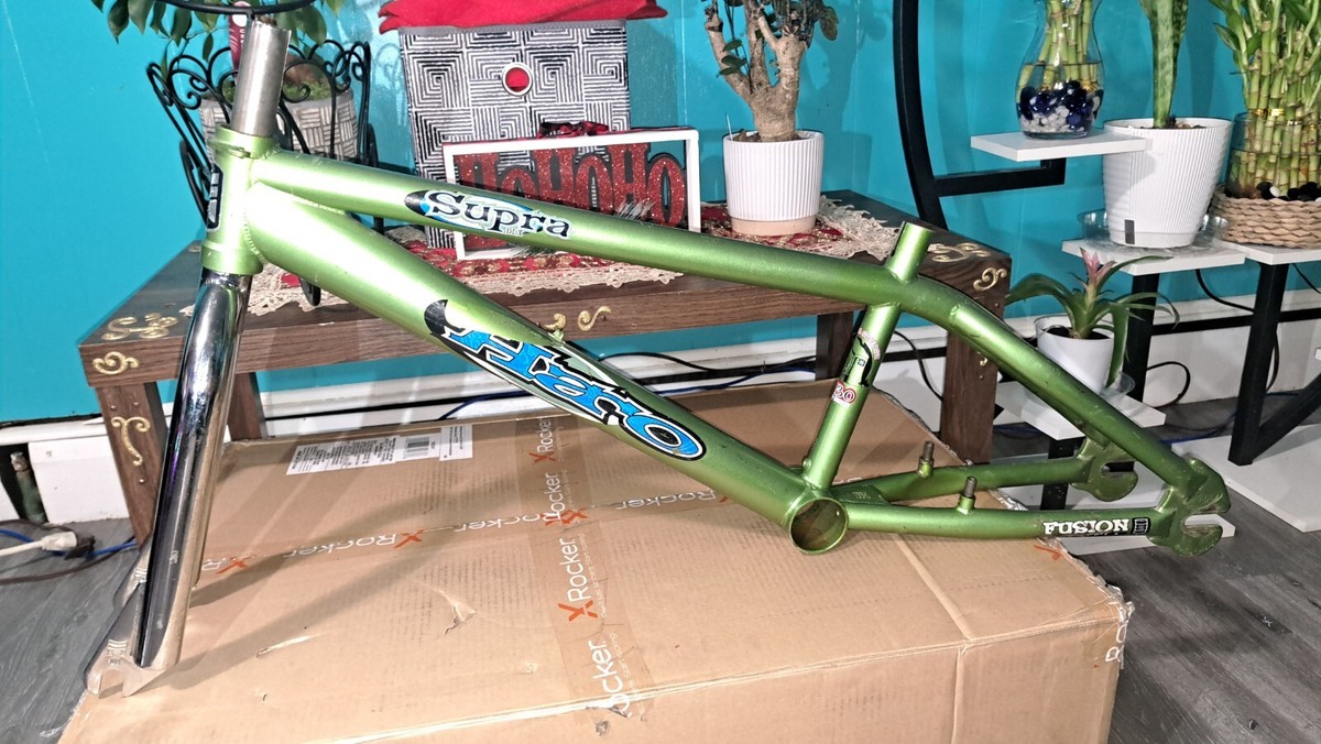 HARO SUPRA BMX F/F (FLAIR BLAMMO AIR FSX MASTER FST SR71 MONOCOQUE