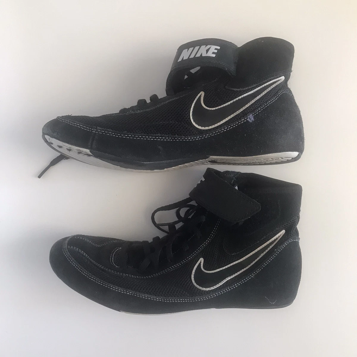 Nike foot sweep store wrestling shoes