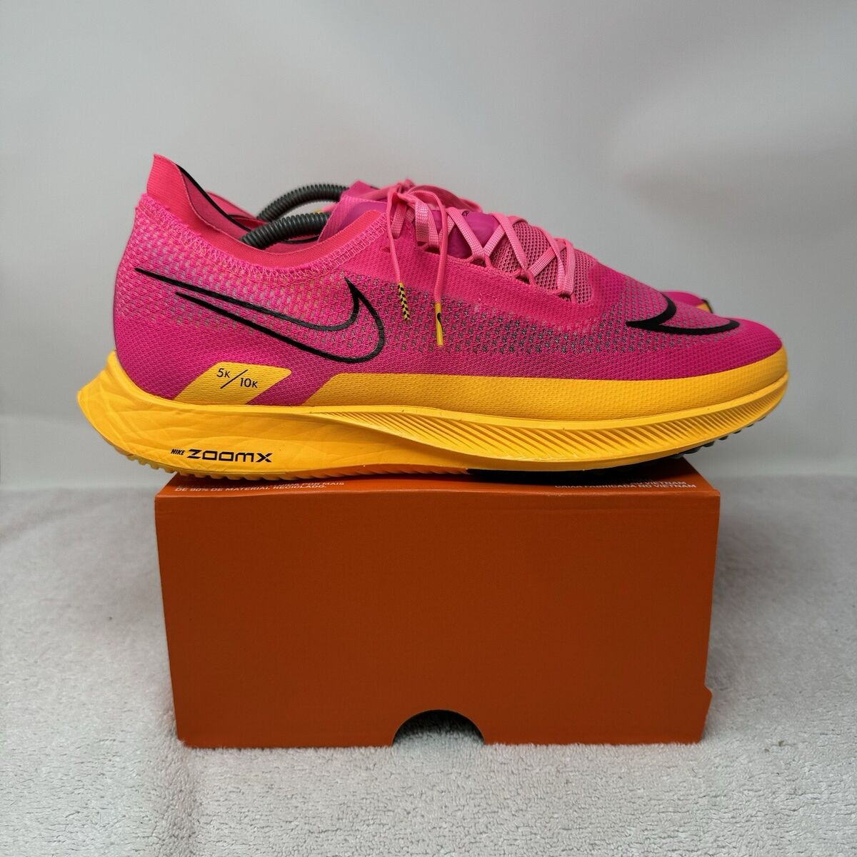 Nike ZoomX Streakfly Men's Size 11.5 Running Shoes Pink Nike ZoomX Streakfly Men's Size 11.5 Running Shoes Pink